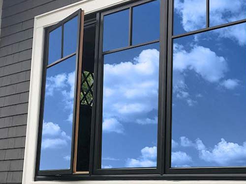 建筑玻璃貼膜的特點