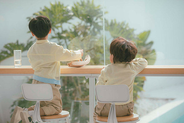 給落地窗貼玻璃防爆膜讓我的居家生活更安心！